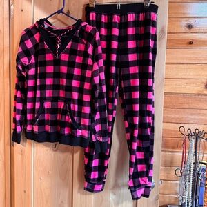 Jenni by Jennifer Moore Pink and Black Pajama Set Buffalo Plaid